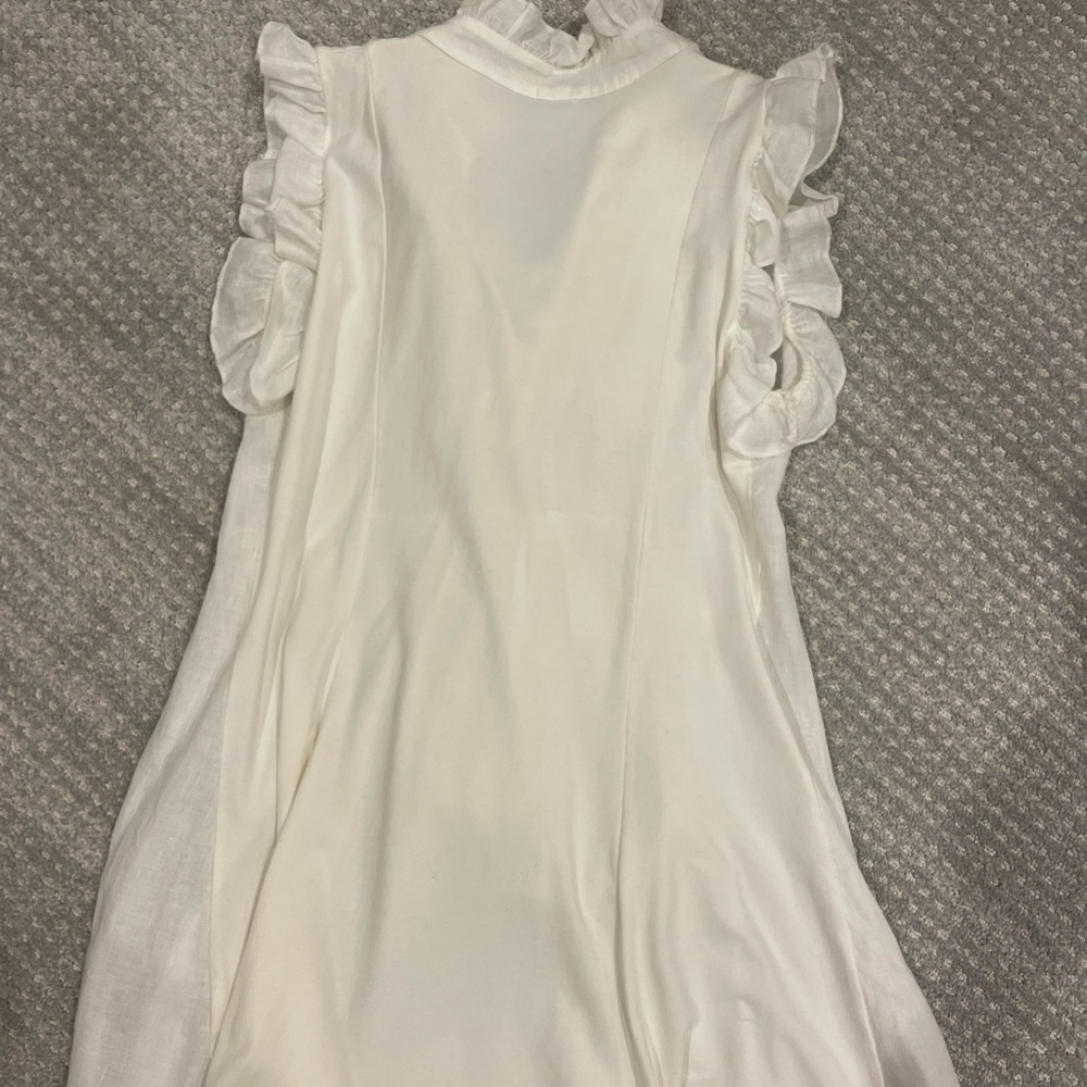 Adorable linen white dress in front and regular back  great details ! - Picture 3 of 4